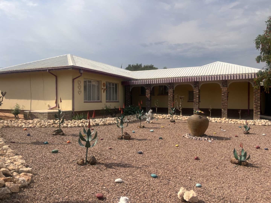 3 Bedroom Property for Sale in Groblershoop Northern Cape